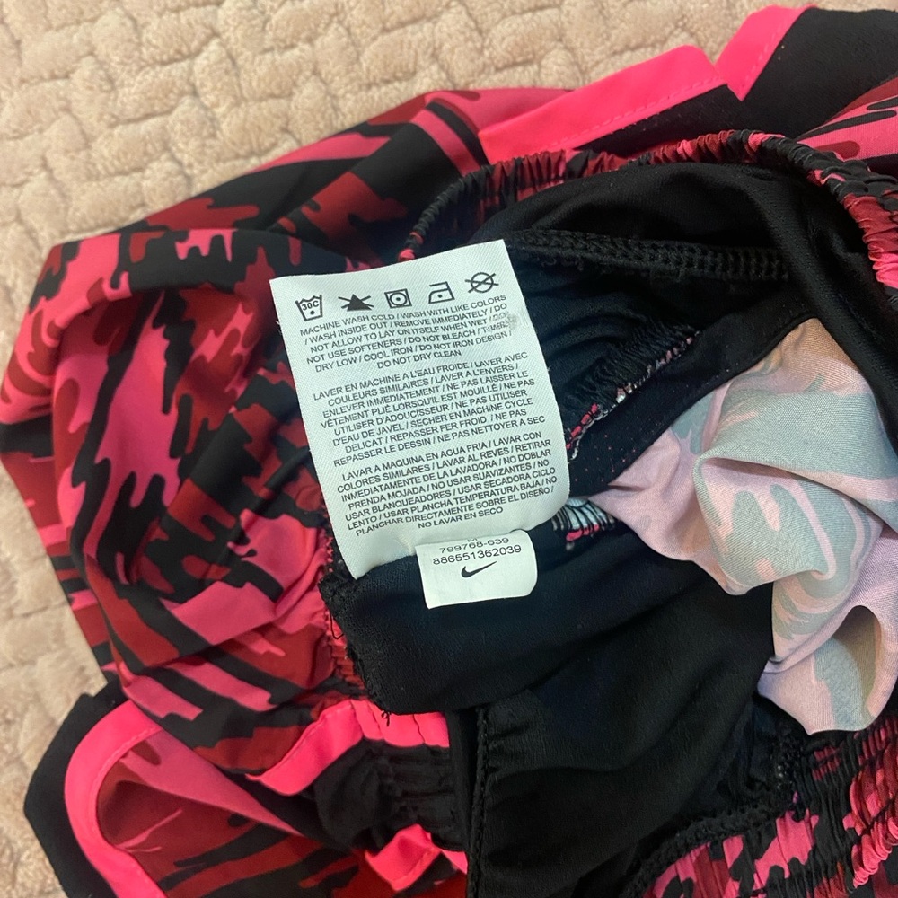 Nike Women's Vibrant Pink and Black Athletic Shorts - Picture 4 of 5